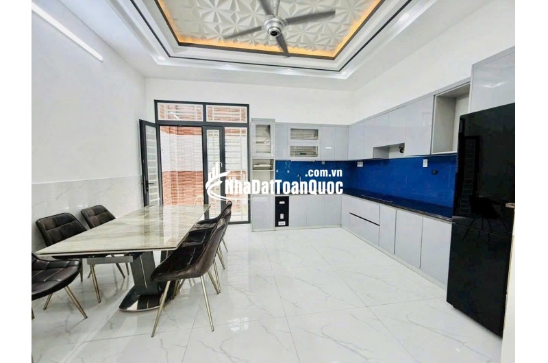 NHÀ MỜI ĐẸP HẺM XE HƠI NHÀ BÈ (5X16,5) 3 TẦNG CHỈ 7,5 TỶ - SỔ HỒNG RIÊNG HOÀN CÔNG