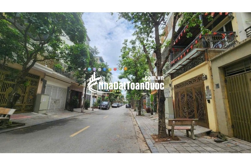 Bán nhà 5 tầng xây thô TT12 ĐTM Văn Phú, Hà Đông, DT90m2, 21 tỷ