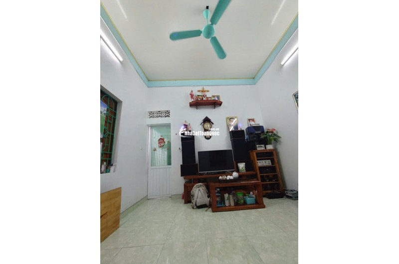 TÔI CẦN BÁN NHÀ, SỔ ĐỎ CHÍNH CHỦ - TỔNG DIỆN TÍCH 158,4MV - 2.5 TỶ. LH:0902295065.