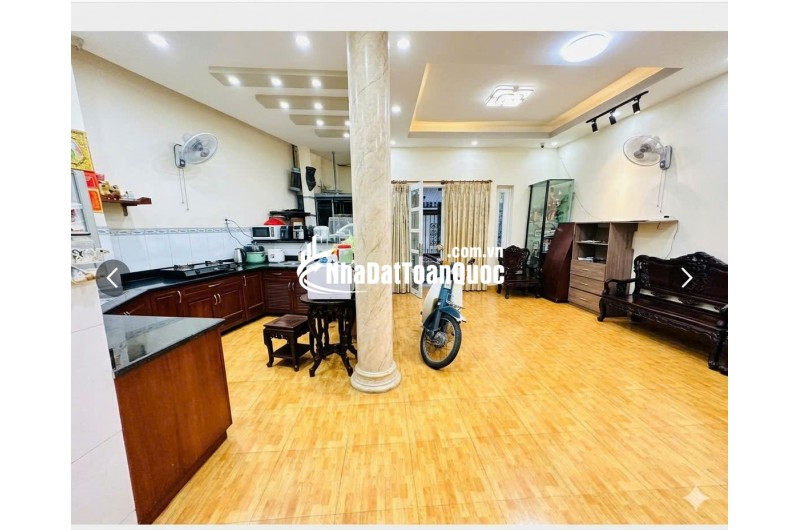 Chỉ Nhỉnh 6 Tỷ  Sở Hữu NHÀ Q3 Ngang Khủng  7,2m m - 54M2 - 3 TẦNG