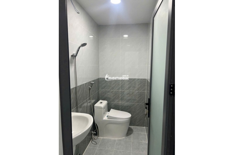 NHÀ MỚI ĐẸP HUỲNH TẤN PHÁT , PHÚ THUẬN ,  Q7 - 20M2 -2PN CHỈ 1 TY 270TR