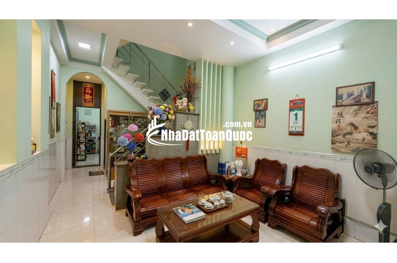 Ngay   Nguyễn Sơn - Tân Phú -Hẻm Xe Hơi Né  - Nhà 3 Tầng -80m2  - CHỈ NHỈNH 8 TỶ