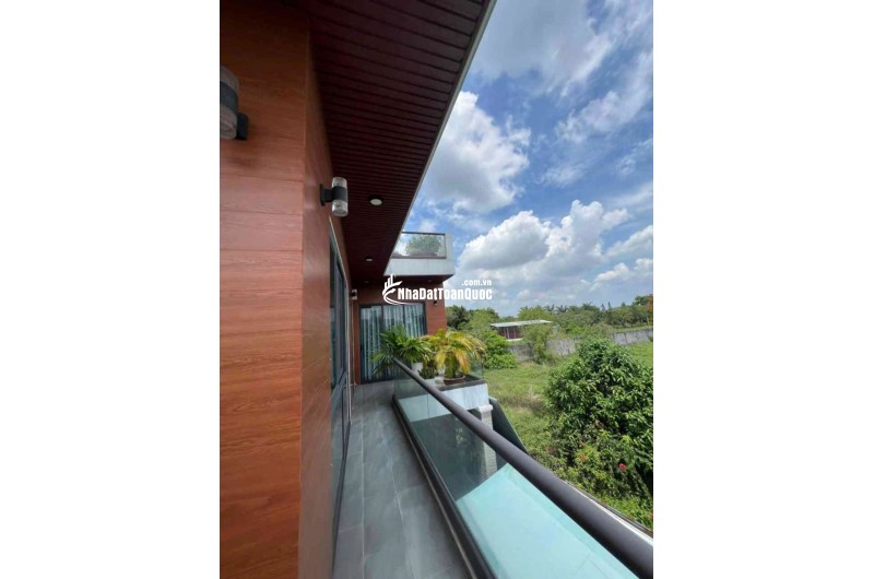 BIỆT THỰ SÂN VƯỜN 313M2 - CHỢ XUÂN THỚI THƯỢNG - FULL NỘI THẤT - 8TỶ960TR LH:0369571337.