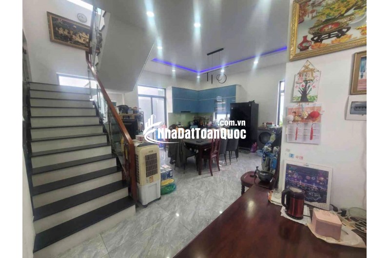 BIỆT THỰ SÂN VƯỜN 313M2 - CHỢ XUÂN THỚI THƯỢNG - FULL NỘI THẤT - 8TỶ960TR LH:0369571337.