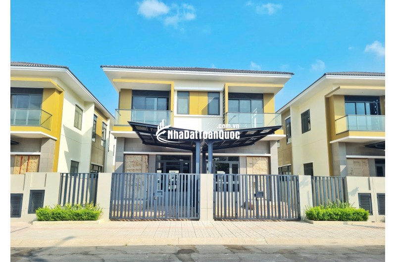 CHỈ 6.8 TỶ CÓ NGAY CĂN BIỆT THỰ 250M2 VIEW SUỐI TRONG KCN VSIP 2, LH:0937995558.