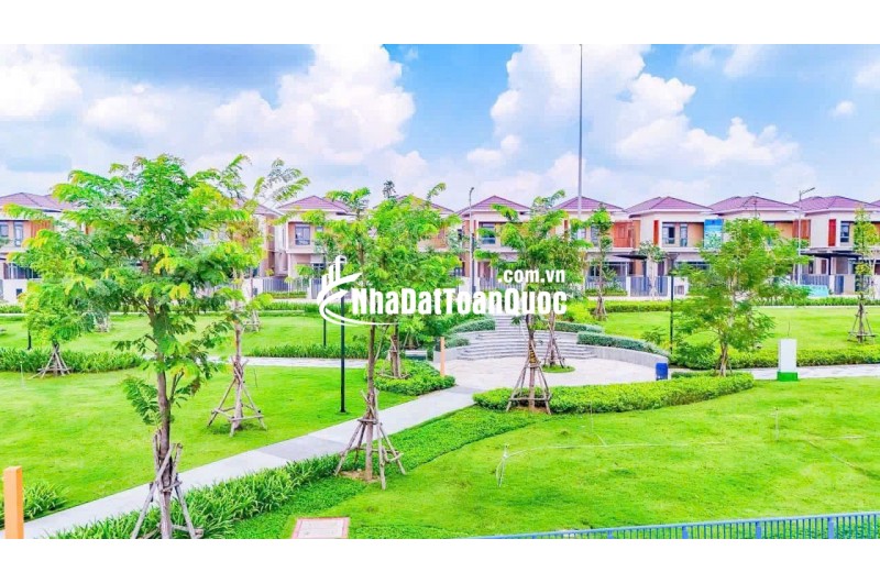 CHỈ 6.8 TỶ CÓ NGAY CĂN BIỆT THỰ 250M2 VIEW SUỐI TRONG KCN VSIP 2, LH:0937995558.