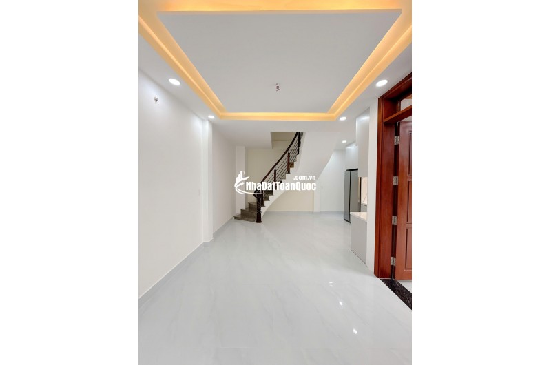 NHÀ GÓC 2 MẶT TIỀN – VỊ TRÍ SIÊU ĐẸP – 9.6 TỶ - HH 1% NHỜ ACE GIỚI THIỆU. LH:0938288389.