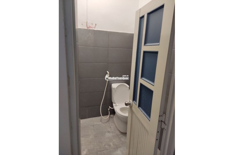 Cho thuê nhà nguyên căn hẻm Dương Bá Trạc – Phường Chánh Hưng, TP.HCM