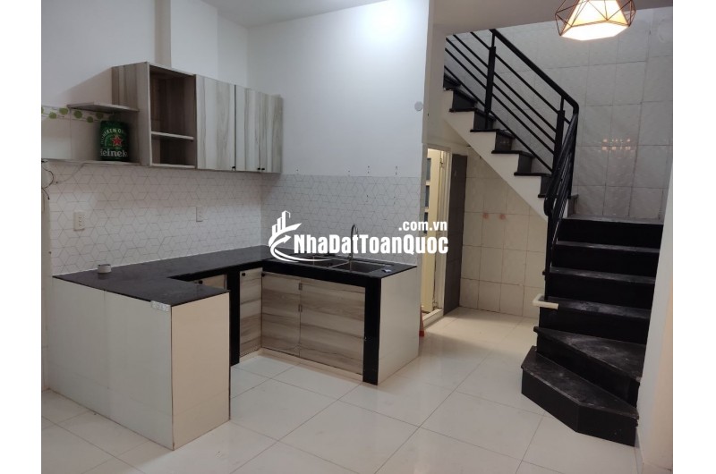 Cho thuê nhà nguyên căn hẻm Dương Bá Trạc – Phường Chánh Hưng, TP.HCM
