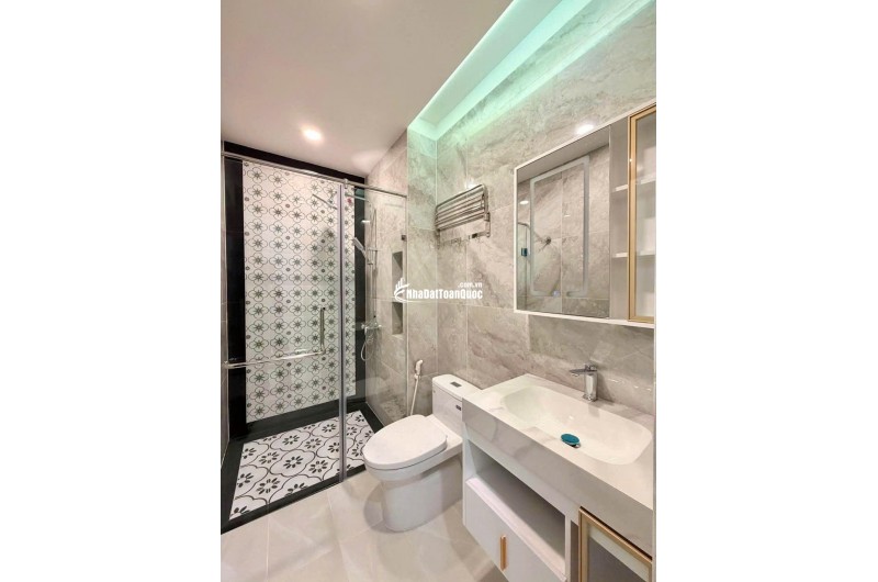 CẦN BÁN NHÀ XÂY MỚI CAO CẤP – HẺM XE HƠI BẠCH ĐẰNG, PHƯỜNG BÌNH THẠNH. LH:0909964978.