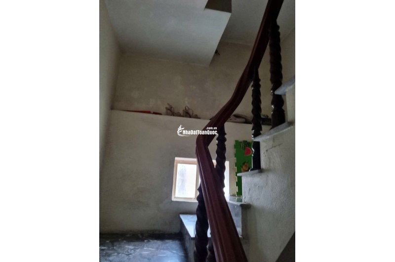 BÁN NHÀ MẶT TIỀN ĐƯỜNG QL1A, DT 43M2 SĐCC 4,5TỶ. LH:0396631136 – 0386663369.