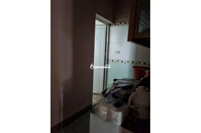 BÁN NHÀ MẶT TIỀN ĐƯỜNG QL1A, DT 43M2 SĐCC 4,5TỶ. LH:0396631136 – 0386663369.
