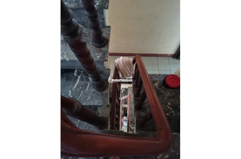 BÁN NHÀ MẶT TIỀN ĐƯỜNG QL1A, DT 43M2 SĐCC 4,5TỶ. LH:0396631136 – 0386663369.