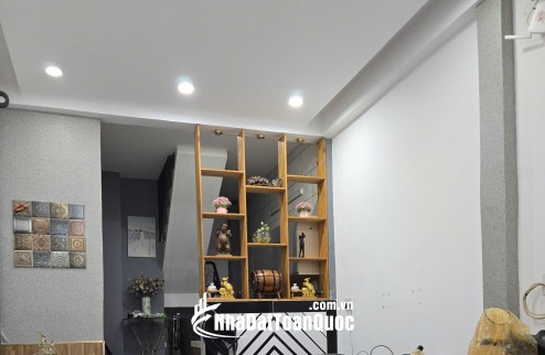 Bán nhà 2 Tầng đường 15 Tân Quy Quận 7 Giá 3,5  Tỷ
