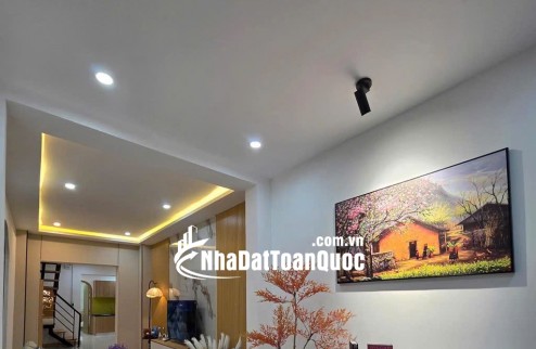 BÁN NHÀ 2MT ĐƯỜNG PHẠM NGŨ LÃO (HẢI CHÂU) – 72MV 2 TẦNG – SHR CHỈ 4.7TỶ. LH:0905558958.