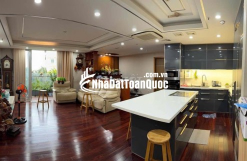 Bán căn hộ 156m2 tầng 3 CC cao cấp Sài Gòn Airport Plaza Tân Bình