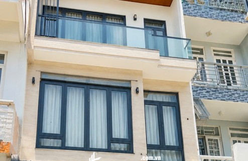 NHÀ BÁN KHU BÀU CÁT TÂN BÌNH - LẠC LONG QUÂN - 60M² - HXH - VỊ THẾ ĐẮC ĐỊA