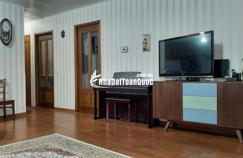 Bán gấp căn hộ lô góc ngay trung tâm Q1 view Bitexco