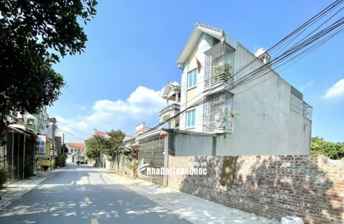 Cần tiền thanh khoản gấp mảnh đất đẹp, kinh doanh tốt, giá đầu tư cực hời