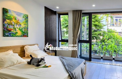 NHÀ ĐẸP 3T - NGÔ THẾ VINH -100M2 - 10,95 TỶ