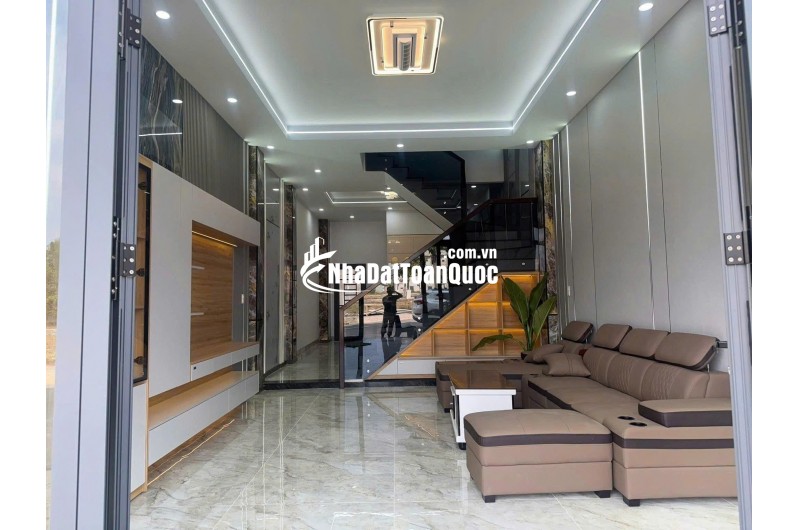 Bán nhà khu dân cư Vsip3 Tân Uyên Bình Dương 1 trệt 1 lầu 3PN 3WC - đường nhựa 12m