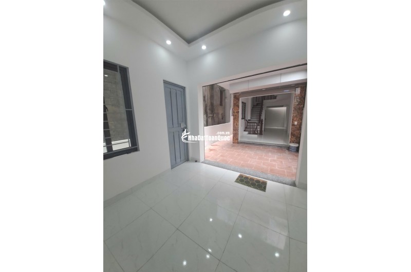 Bán nhà Ngọc Hồi - Hoàng Liệt, 57m² x 4,5 tầng, giá 7,4 tỷ.