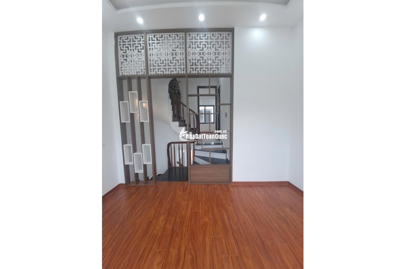 Bán nhà Ngọc Hồi - Hoàng Liệt, 57m² x 4,5 tầng, giá 7,4 tỷ.