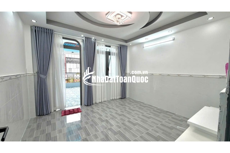 Mặt tiền Nguyễn Oanh – vị trí cực đẹp, gần CityLand, ngay ngã tư Phan Văn Trị, khu vực buôn bán sầm uất ngày đêm