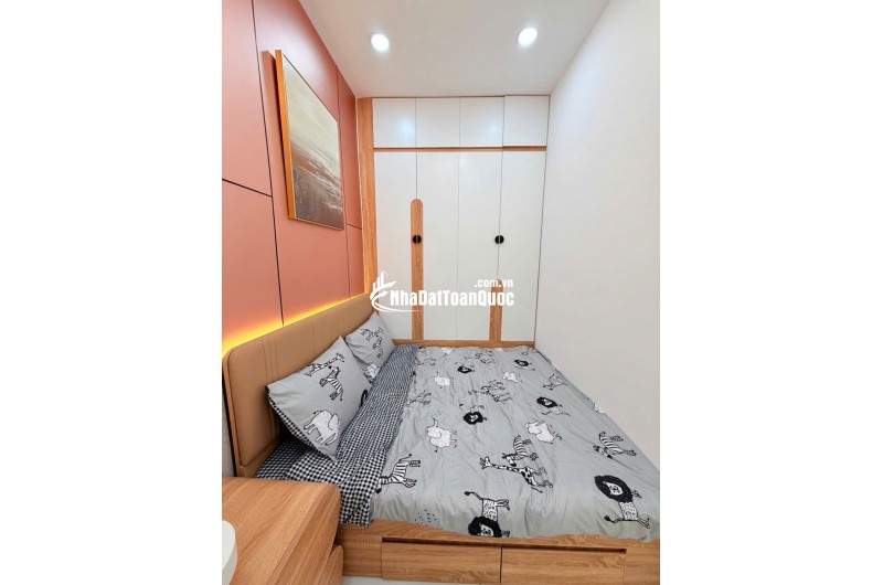 Gần Phan Xích Long - Hẻm xe hơi Vạn Kiếp - khu kinh doanh nhộn nhịp