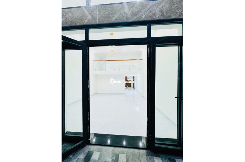 Bán nhà Q10 Cách mạng tháng 8 ngang 6m 4 tầng 95m2: 8,9 tỷ. Trí 0967638168