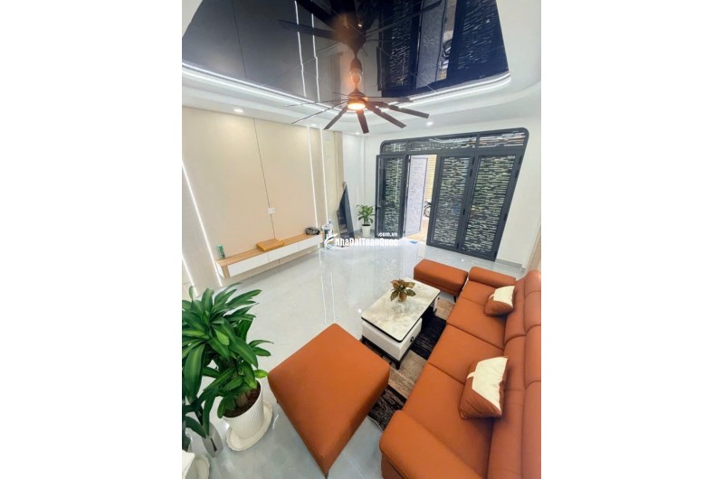 SIÊU PHẨM HẺM XE Ô TÔ NẰM NGAY HƯƠNG LỘ 2, CÓ PHÒNG TRỆT, GIÁ NHỈNH 6,x TỶ. LH:0922146536