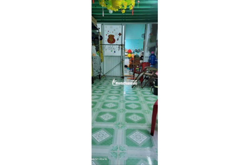 Bán nhà cấp 4 suốt có 1 gác gỗ ngay trung tâm Đầm Sen Q11