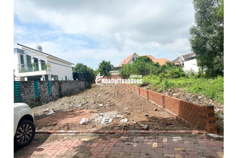 BÁN 380,6MV ĐẤT MT ĐƯỜNG SỐ 8 P.LONG ĐIỀN BÀ RỊA-VŨNG TÀU, TP.HCM 9.3TỶ LH:0918656770