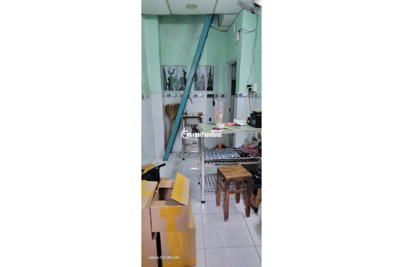 Bán nhà cấp 4 nhỏ xinh nở hậu L ngay trung tâm Đầm Sen Q11