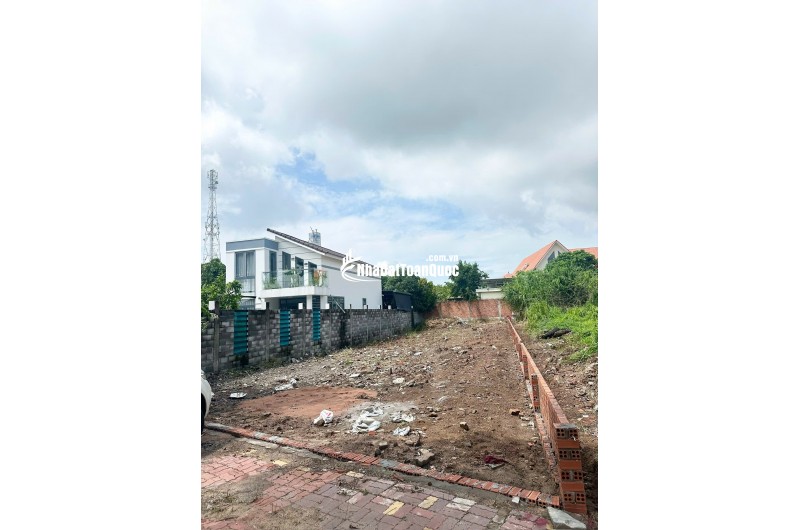 BÁN 380,6MV ĐẤT MT ĐƯỜNG SỐ 8 P.LONG ĐIỀN BÀ RỊA-VŨNG TÀU, TP.HCM 9.3TỶ LH:0918656770