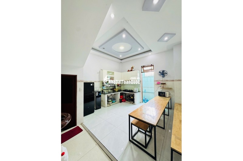 LÊ VĂN VIỆT – NHÀ 3 TẦNG HXH THÔNG CẦN BÁN GẤP 6 TỶ