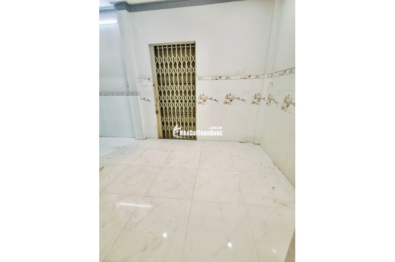 BÁN NHÀ SÁT HXH DƯƠNG BÁ TRẠC P2 Q8 - 4.1X13.5 - 54M2 - CHỈ 5,98 TỶ- GỌI NGAY 0784968131