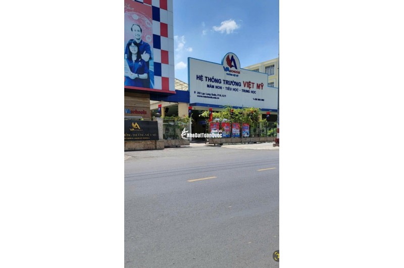 Bán nhà cấp 4 nhỏ xinh nở hậu L ngay trung tâm Đầm Sen Q11