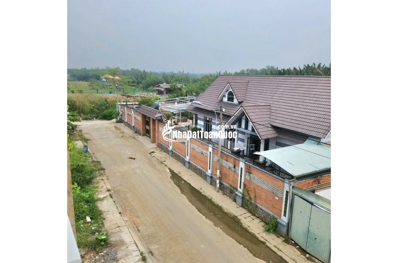 NHÀ ĐẸP LONG TRƯỜNG – 4 PHÒNG NGỦ – CHỈ 5,05 TỶ CÒN THƯƠNG LƯỢNG