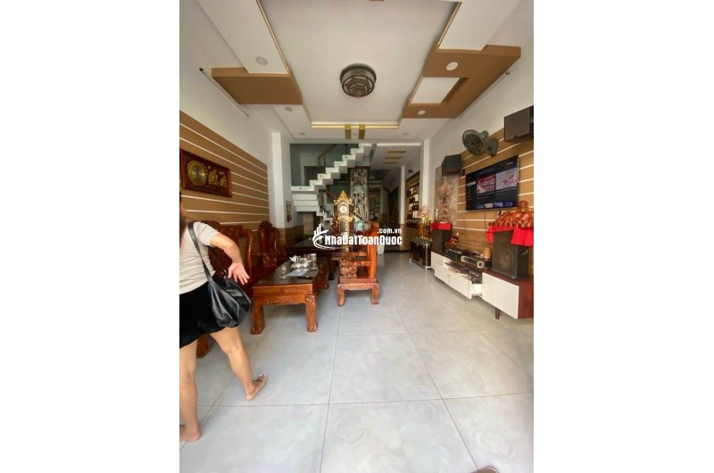 Lê Thị Riêng -  7.89 tỷ