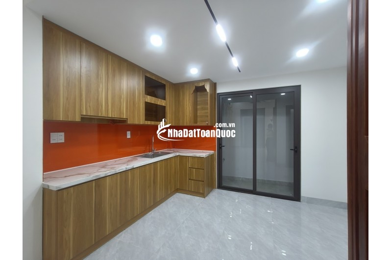 NHÀ ĐẸP LONG TRƯỜNG – 4 PHÒNG NGỦ – CHỈ 5,05 TỶ CÒN THƯƠNG LƯỢNG