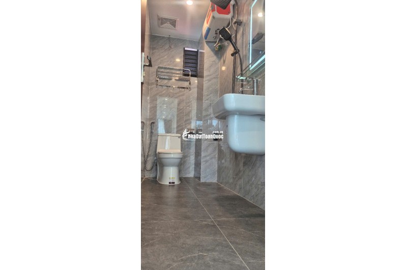 Chính chủ bán nhà mặt phố Nguyễn Cơ Thạch 45mv SĐCC LH:0969148973.