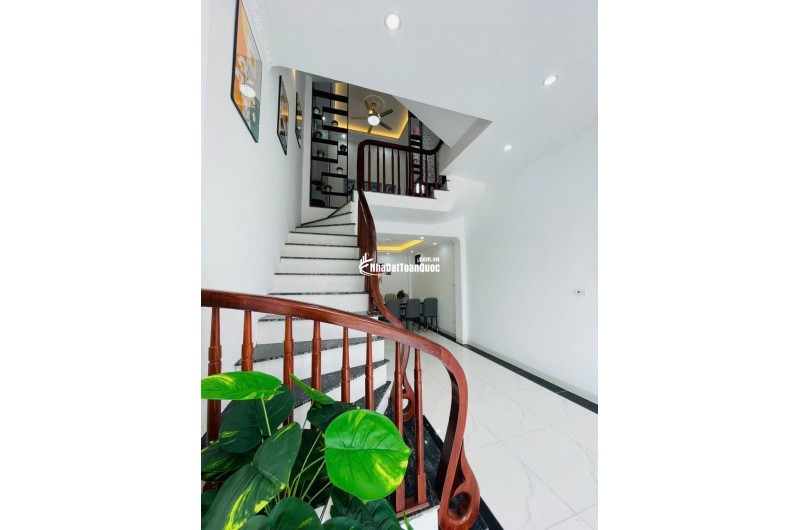 Bán nhà Siêu Quần lô góc thoáng sáng 40m² x 4 tầng chỉ 5,35 tỷ