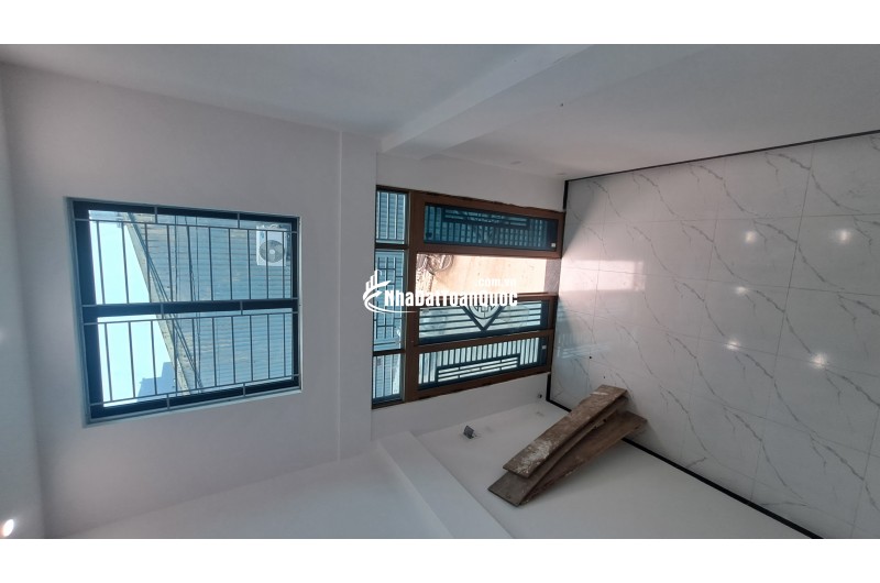 Bán nhà Vĩnh Trung, 43m² x 5 tầng, ô tô vào nhà, giá 5 tỷ
