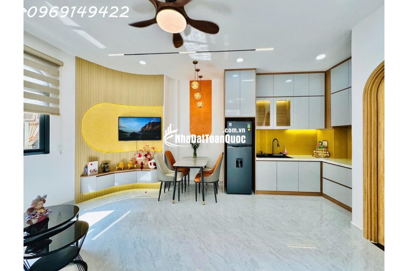 SIÊU PHẨM MỚI ĐẸP 2 MẶT TIỀN HẺM XE HƠI 7 CHỖ TỚI NHÀ -  2 TẦNG - DTSD 50M2. NHỈNH 5TY