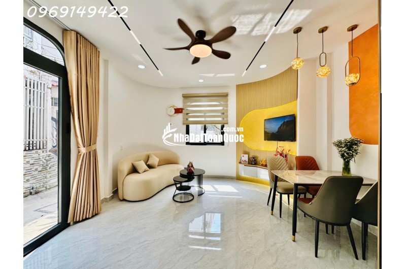 SIÊU PHẨM MỚI ĐẸP 2 MẶT TIỀN HẺM XE HƠI 7 CHỖ TỚI NHÀ -  2 TẦNG - DTSD 50M2. NHỈNH 5TY