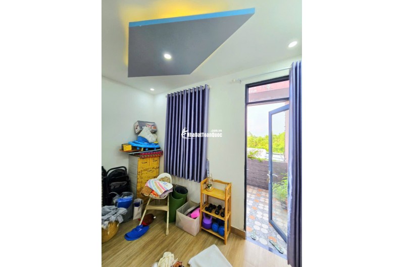 NHÀ PHỐ 53M2, 3 TẦNG, HOÀN CÔNG ĐỦ, ĐƯỜNG Ô TÔ, GẦN CHỢ LONG TRƯỜNG  5 TỶ