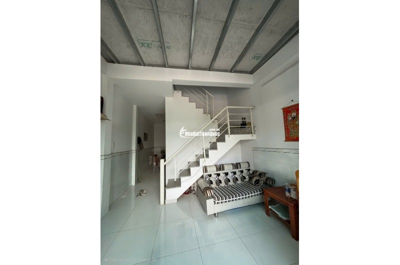 BÁN NHÀ XE HƠI ĐẬU CỬA TẠI QUẬN 7  CHUYÊN DÙNG -  (4X10) 2PN- CHỈ 1 TỶ 399TR