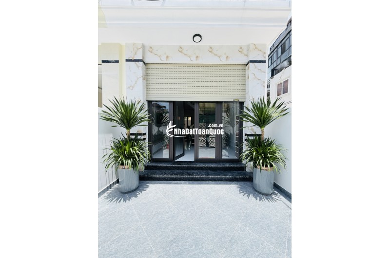 Nhà đẹp gần Vinhomes Imperia Hồng Bàng 4 tầng full nội thất, ô tô đõ cửa