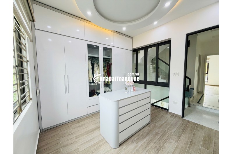 Nhà đẹp gần Vinhomes Imperia Hồng Bàng 4 tầng full nội thất, ô tô đõ cửa